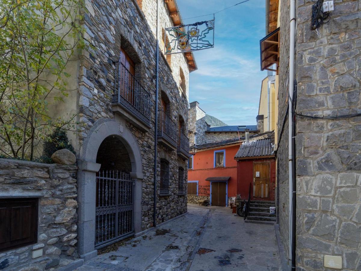 Belvilla By Oyo Nice Apartment In Benasque Exterior photo